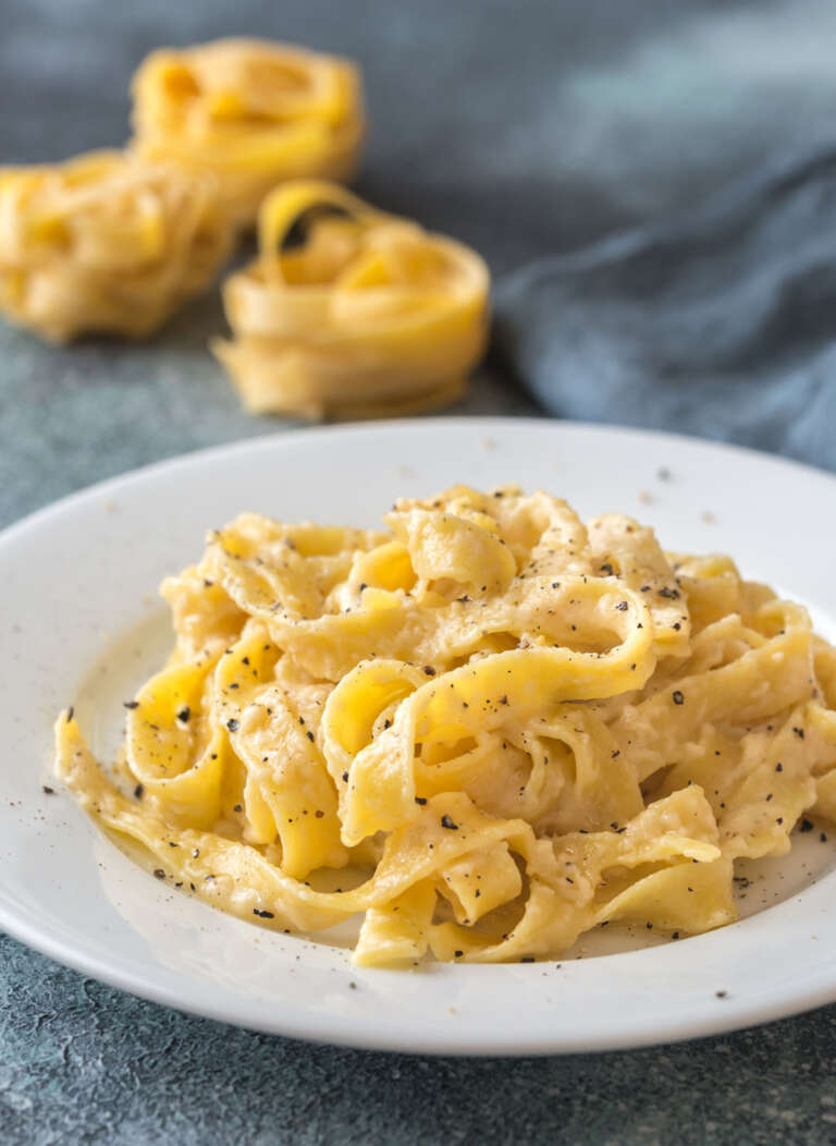 Cacio e Pepe Day: When simplicity meets Capitani Pasta Maker’s ...